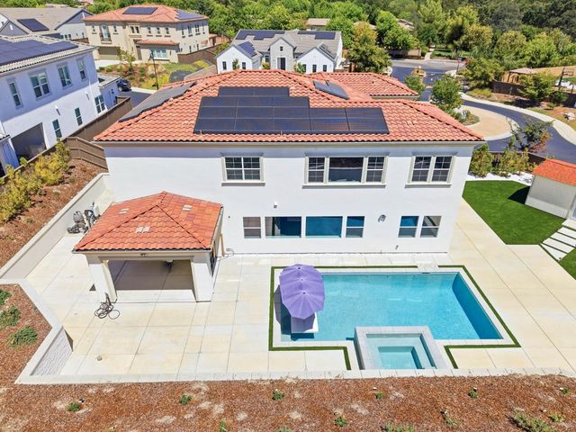 701 Golden Acorn Ct, Rocklin, CA 95765