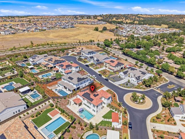 701 Golden Acorn Ct, Rocklin, CA 95765