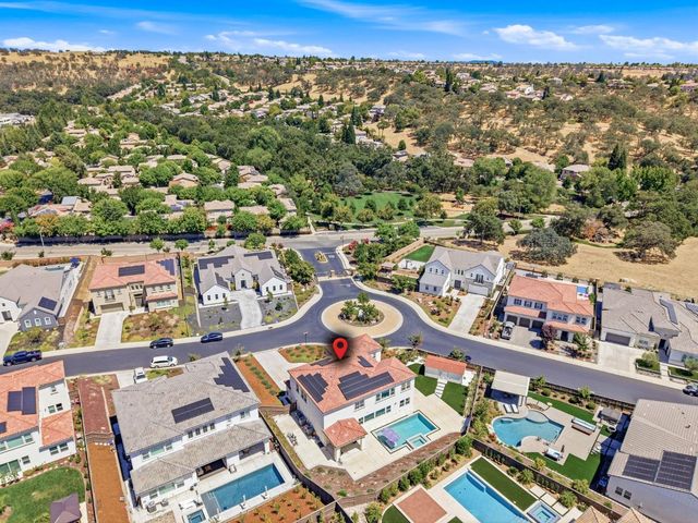 701 Golden Acorn Ct, Rocklin, CA 95765