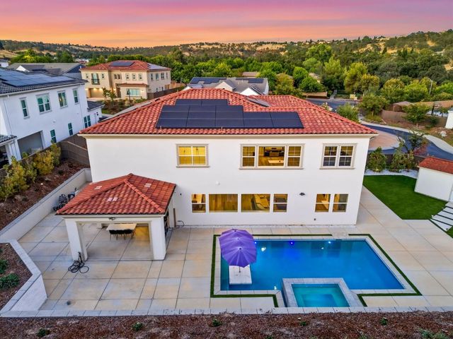 701 Golden Acorn Ct, Rocklin, CA 95765