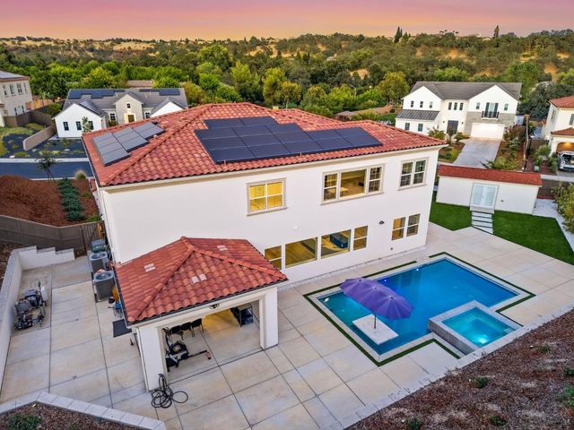 701 Golden Acorn Ct, Rocklin, CA 95765