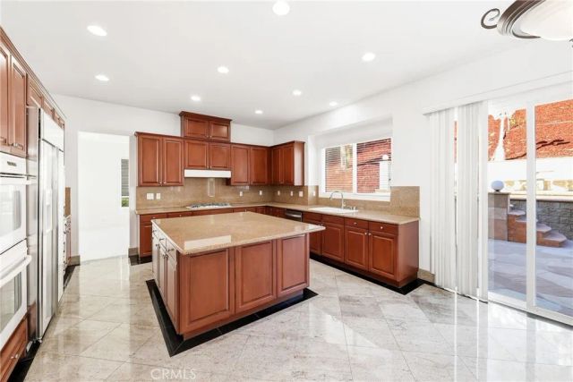 17529 Cloverdale, Yorba Linda, CA 92886