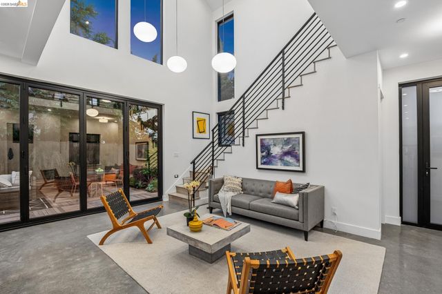 1517 Fairview St, Berkeley, CA 94703