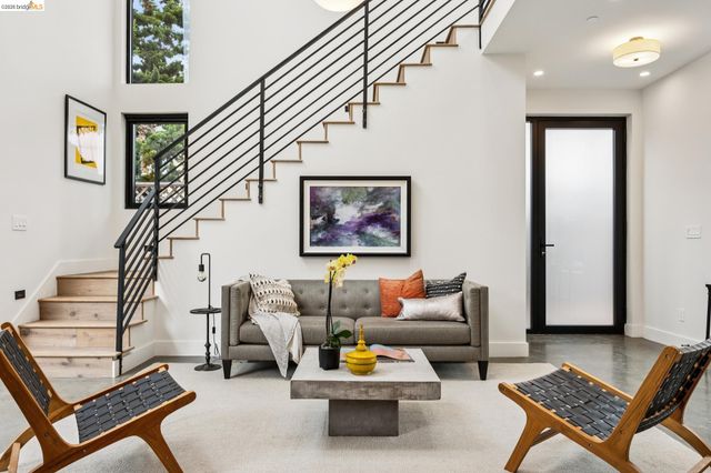 1517 Fairview St, Berkeley, CA 94703