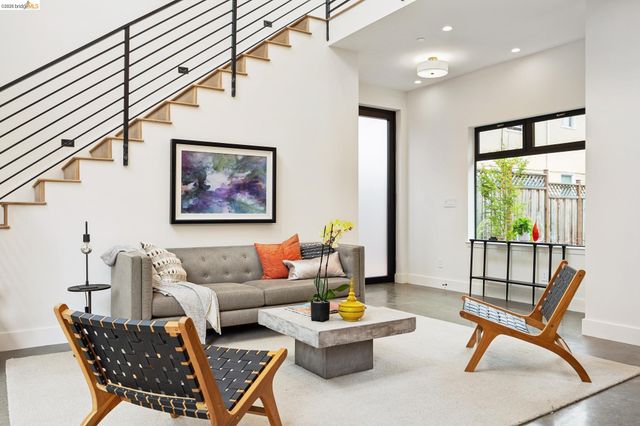 1517 Fairview St, Berkeley, CA 94703