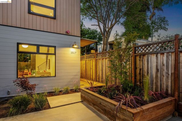 1517 Fairview St, Berkeley, CA 94703