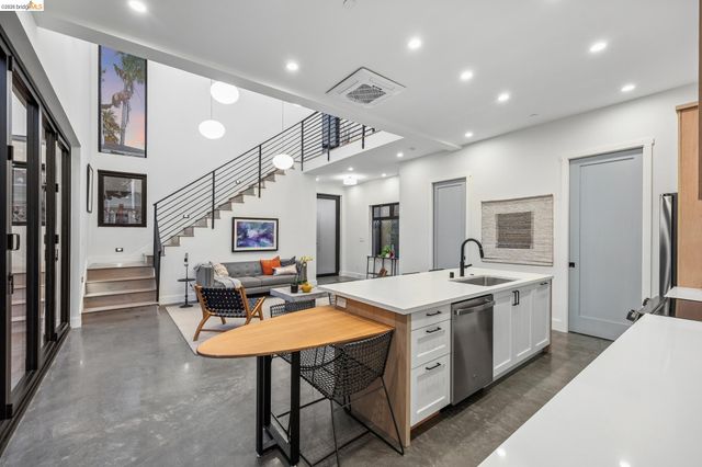 1517 Fairview St, Berkeley, CA 94703