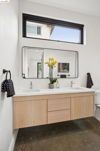 1517 Fairview St, Berkeley, CA 94703