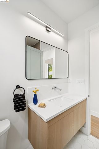 1517 Fairview St, Berkeley, CA 94703