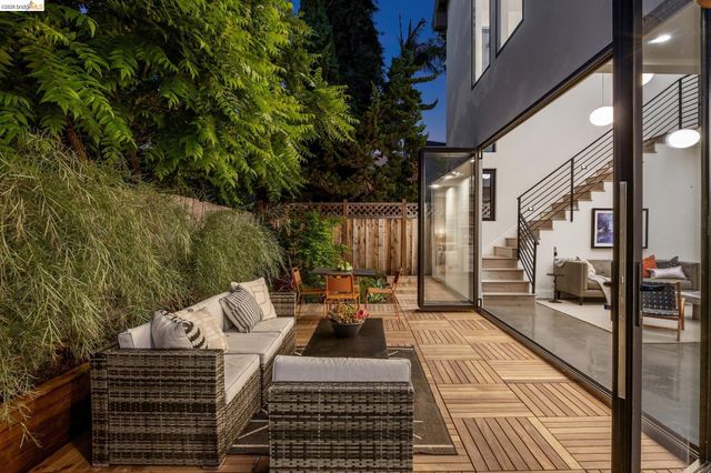 1517 Fairview St, Berkeley, CA 94703