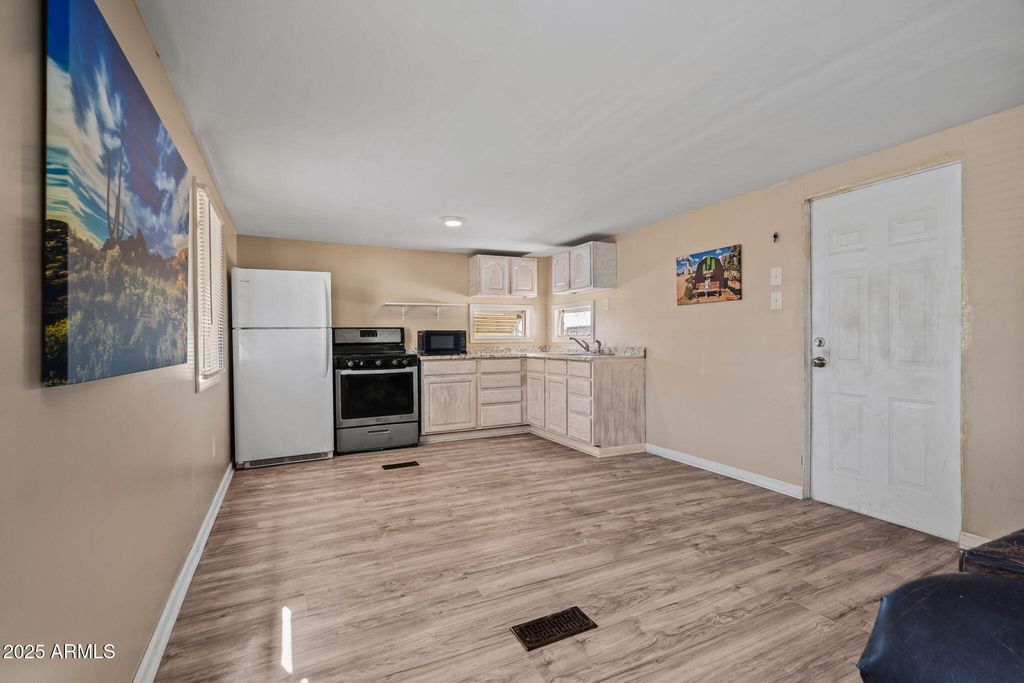 929 N Delaware Drive 21, Apache Junction, AZ 85120