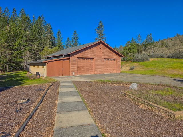 2363 Jaynes Drive, Grants Pass, OR 97527