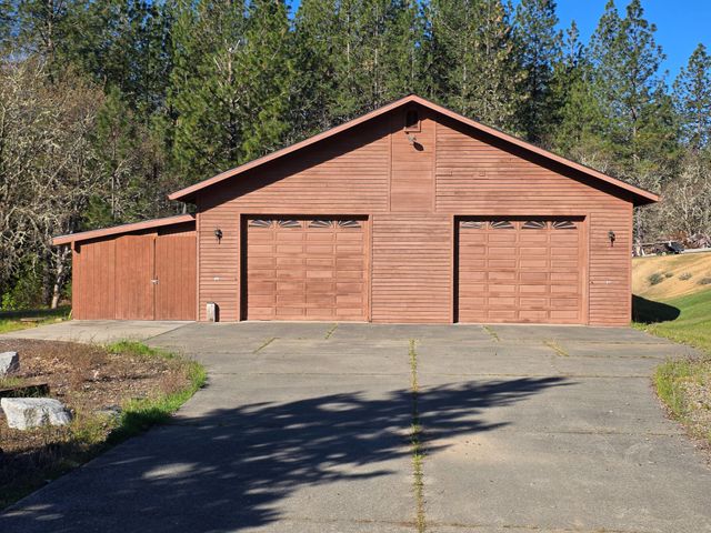2363 Jaynes Drive, Grants Pass, OR 97527