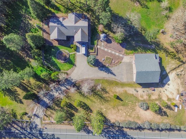 2363 Jaynes Drive, Grants Pass, OR 97527