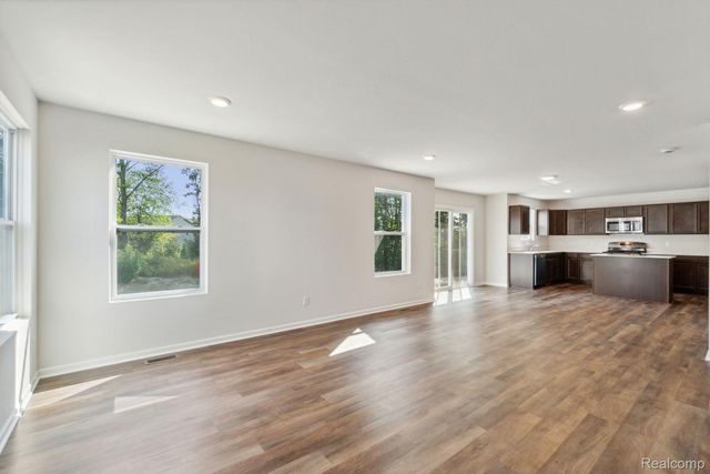 4294 Oak Street, Grand Blanc, MI 48439