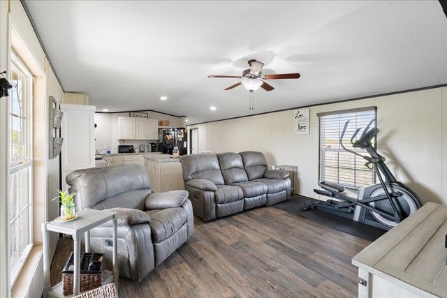 2647 NW County Road 1110, Corsicana, TX 75110