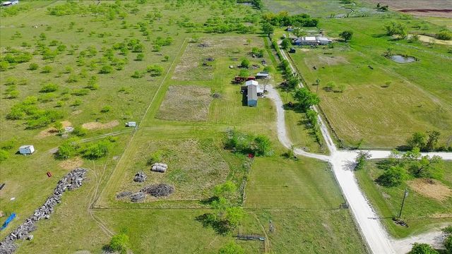 2647 NW County Road 1110, Corsicana, TX 75110