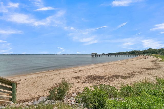 749 Beauregard Street, Charleston, SC 29412