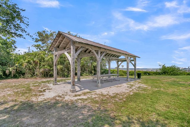 749 Beauregard Street, Charleston, SC 29412