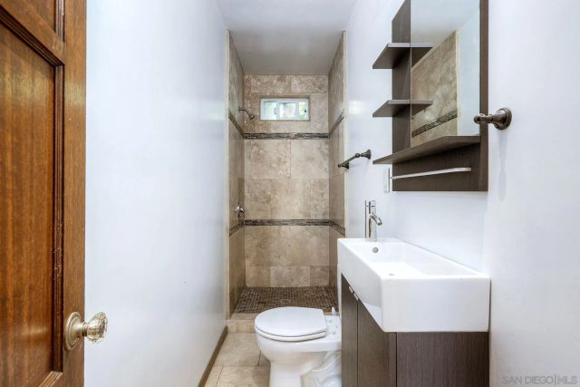 2858 E St, San Diego, CA 92102