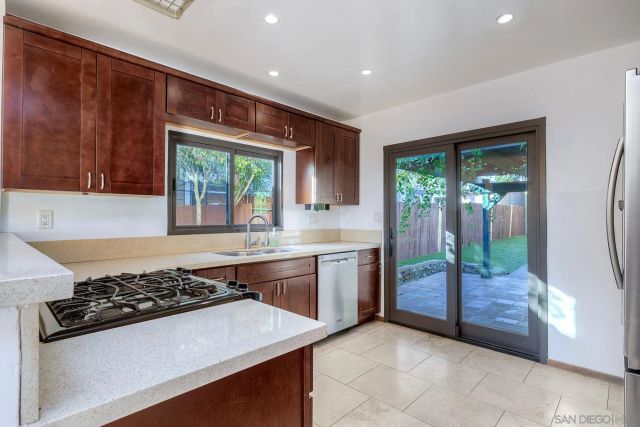 2858 E St, San Diego, CA 92102