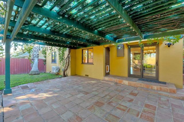 2858 E St, San Diego, CA 92102