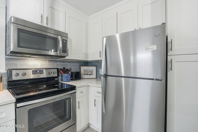 663 William Hilton Pkwy Apt 1221, Hilton Head Island, SC 29928