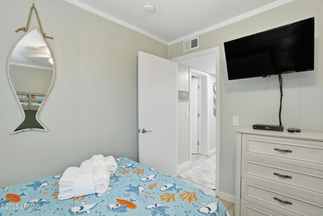 663 William Hilton Pkwy Apt 1221, Hilton Head Island, SC 29928