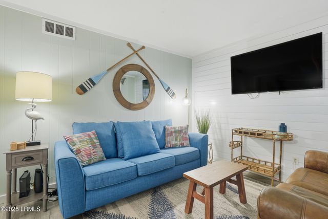 663 William Hilton Pkwy Apt 1221, Hilton Head Island, SC 29928