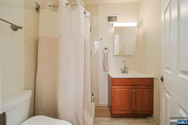59 Presidential Drive, Englewood, NJ 07631