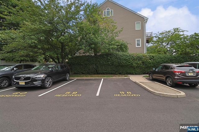 59 Presidential Drive, Englewood, NJ 07631