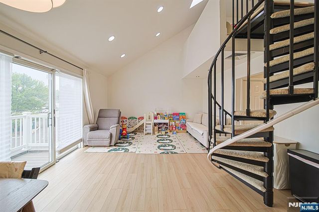 59 Presidential Drive, Englewood, NJ 07631