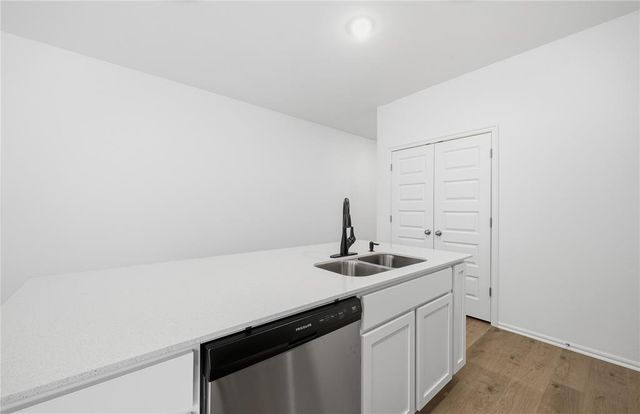 12044 SW 36th Street, Mustang, OK 73064