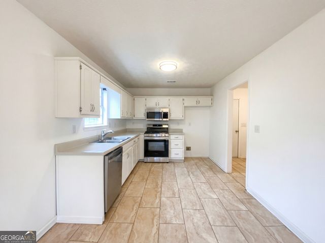 10454 Iron Gate Lane, Jonesboro, GA 30238