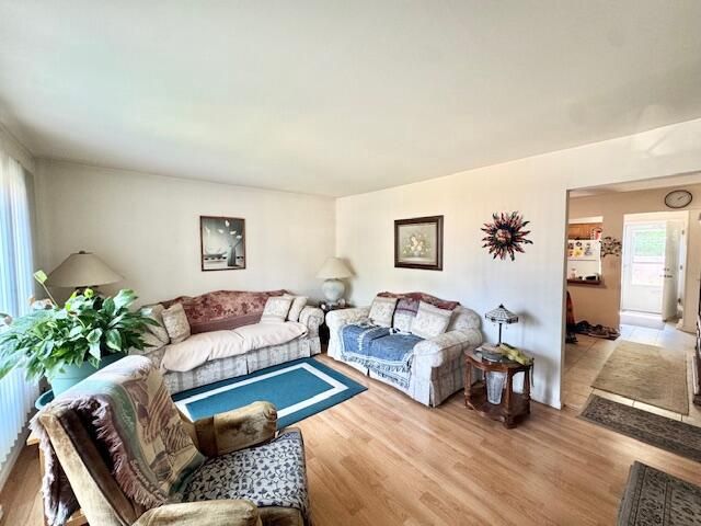 1519 87th PLACE, Kenosha, WI 53143