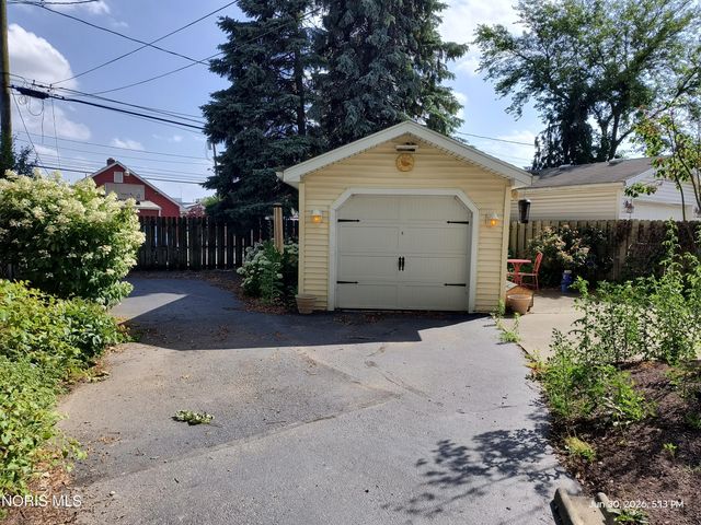 1509 Daytona Drive, Toledo, OH 43612