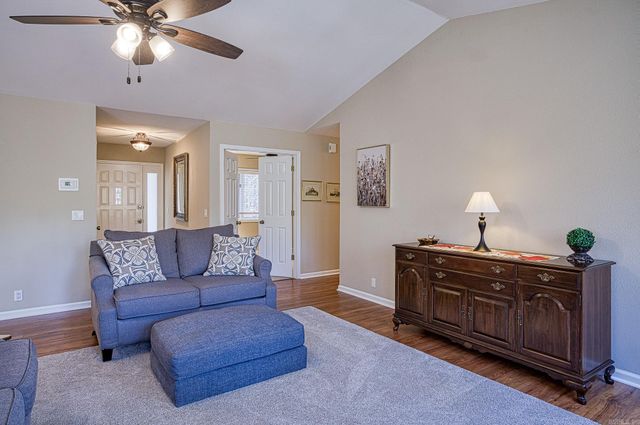 32 Majorca Drive, Hot Springs Village, AR 71909