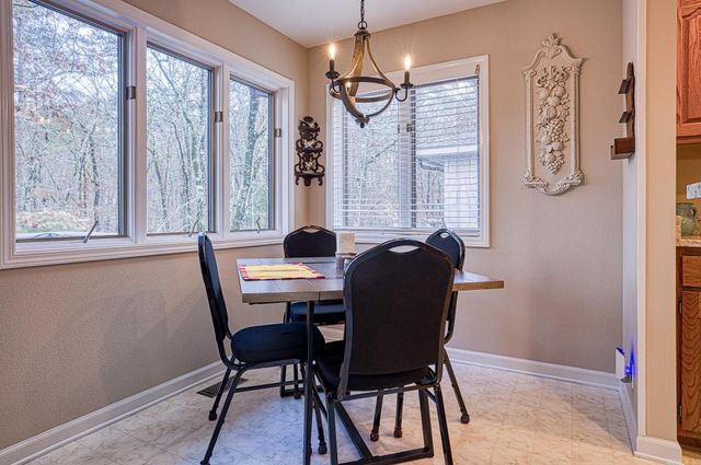 32 Majorca Drive, Hot Springs Village, AR 71909