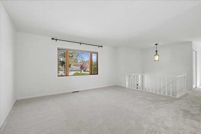 4140 Portage Lane, Hoffman Estates, IL 60192