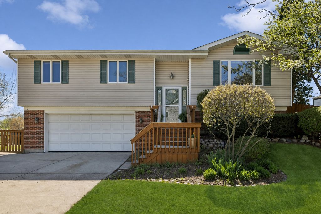 4140 Portage Lane, Hoffman Estates, IL 60192