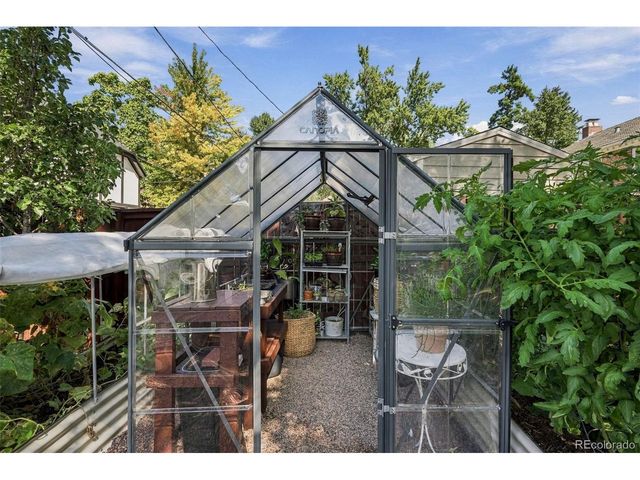 1643 N Monaco Street Pkwy, Denver, CO 80220