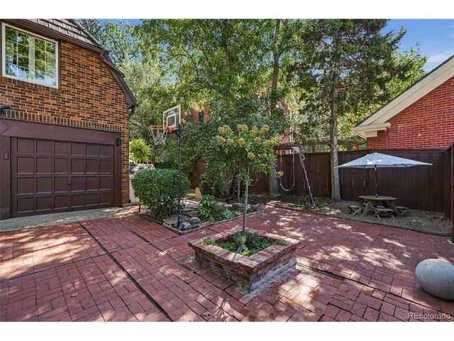 1643 N Monaco Street Pkwy, Denver, CO 80220