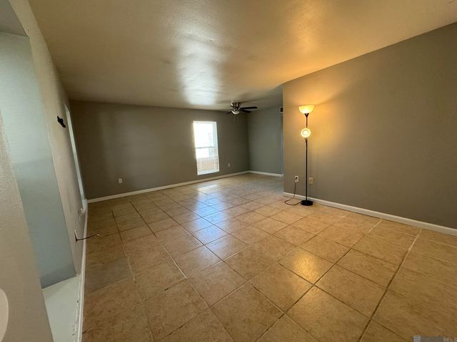 4555 Alvin Dark Ave, Baton Rouge, LA 70820