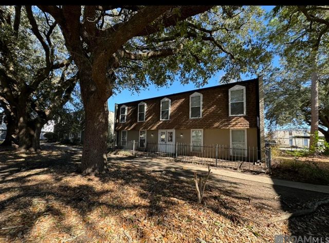 4555 Alvin Dark Ave, Baton Rouge, LA 70820