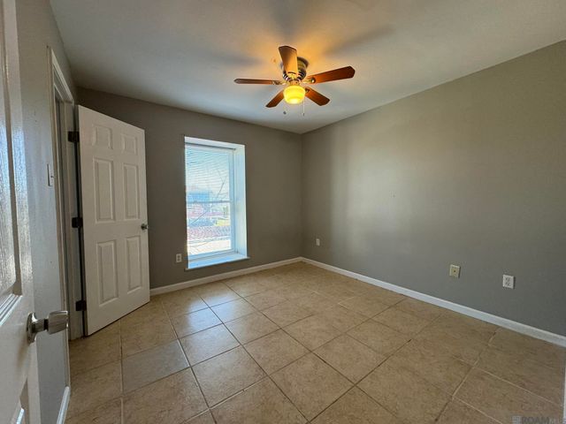 4555 Alvin Dark Ave, Baton Rouge, LA 70820