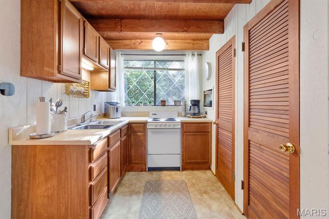 799 South Aspen Point Drive, Innsbrook, MO 63390