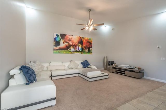 7639 Novara CT, Naples, FL 34114