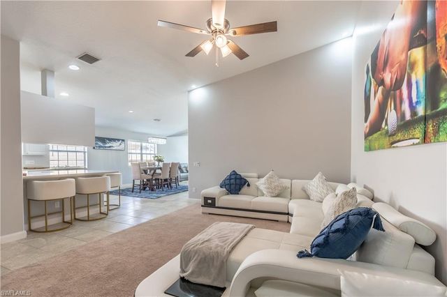 7639 Novara CT, Naples, FL 34114