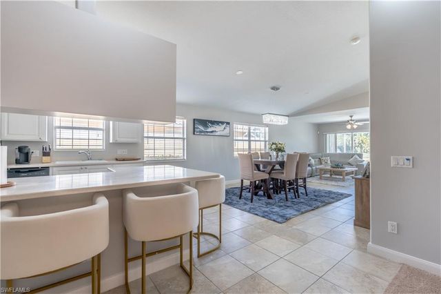 7639 Novara CT, Naples, FL 34114