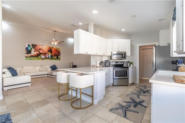 7639 Novara CT, Naples, FL 34114